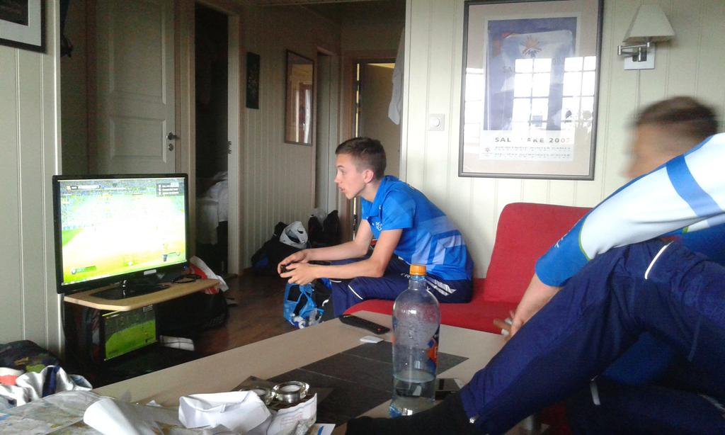 JWOC_Finland's tweet photo. Morning starts with #FIFA. If you want to challenge us, the place is room 516 ;) http://t.co/PDH1UwwuoV
