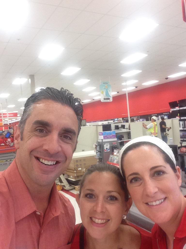 #HRGladiator turned ETL-Remodel! <a href="/Laurarparadis/">Laura Paradis</a> is ROCKIN the remodel!! #homeinnovation