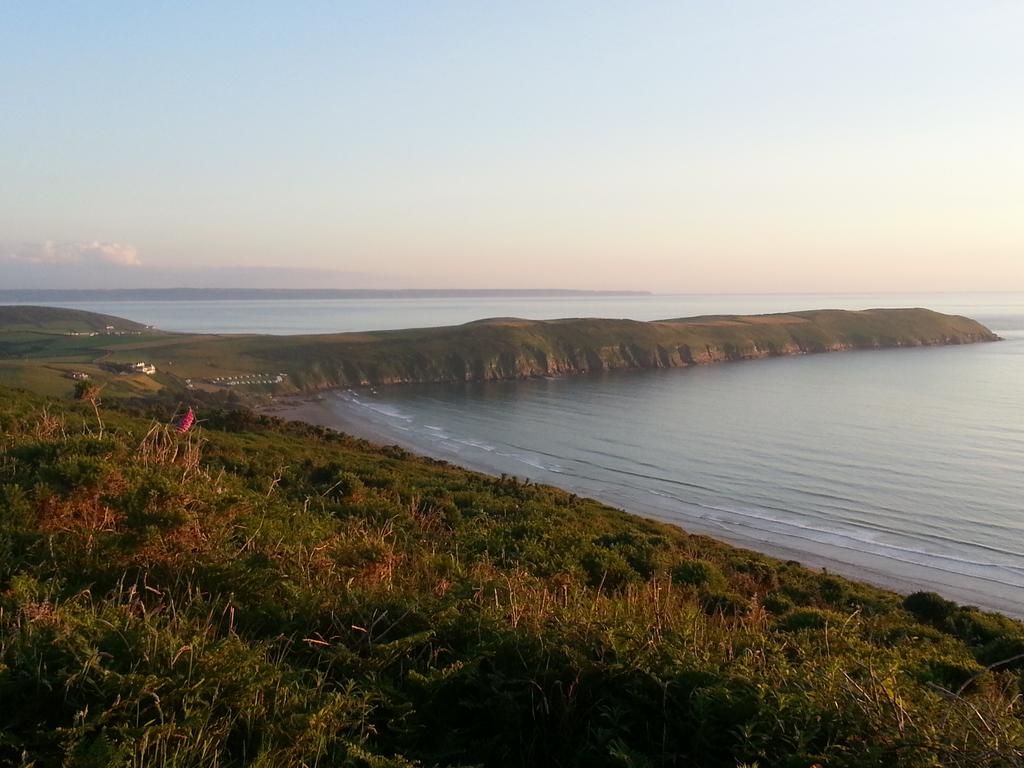 Premierinnman's tweet photo. @WoolacombeTIC magical on top of the Downs last evening http://t.co/EcMyVunY3L