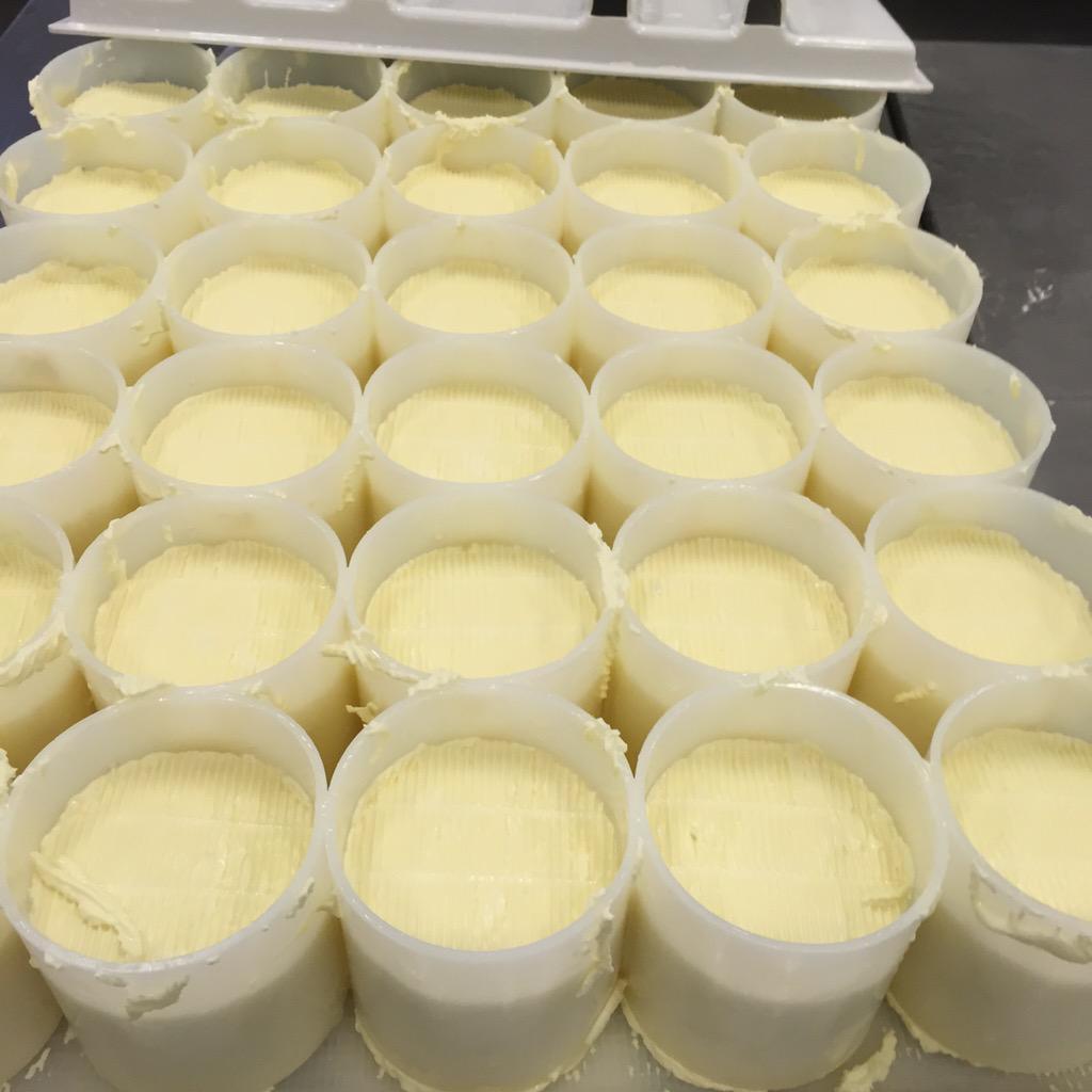 jonmckeigue's tweet photo. Making Brie in the Artisan #cheese Academy w/Simon, Bree, &amp; Gina! @breemayfood and @SimonBryantChef @parmagina http://t.co/SZrxpudgPr