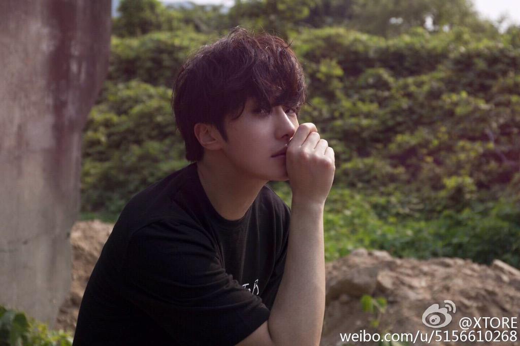 JungilwooTW's tweet photo. [xtore微博] 15/7/3 15:15 淡定的眼神和陽光的笑容 你們更喜歡哪一個? 😍不管那一個都很帥氣的 #丁一宇 #xtore http://t.co/lx7nsxHifD http://t.co/Q32FFTz0ge