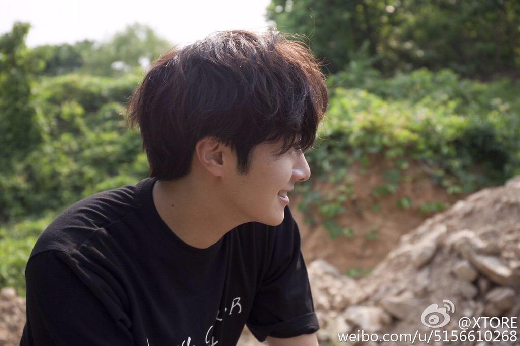 JungilwooTW's tweet photo. [xtore微博] 15/7/3 15:15 淡定的眼神和陽光的笑容 你們更喜歡哪一個? 😍不管那一個都很帥氣的 #丁一宇 #xtore http://t.co/lx7nsxHifD http://t.co/Q32FFTz0ge
