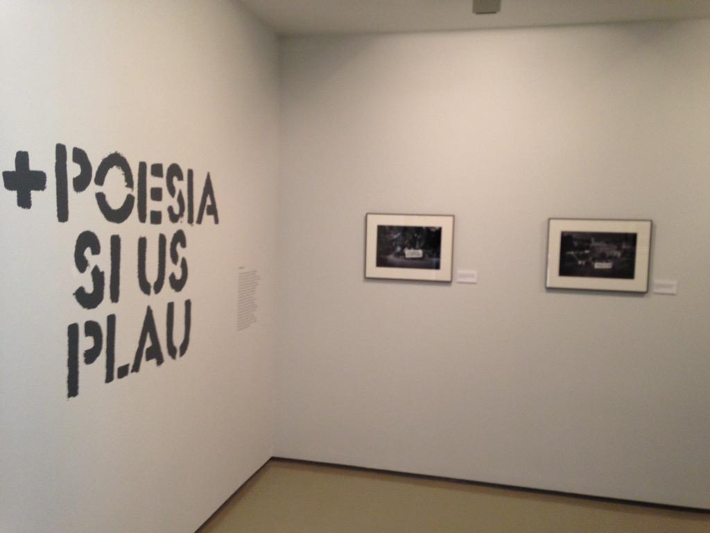 A les sales del museu podeu veure expo amb imatge i video #PoesiaiMes de #BielCapllonch .<a href="/soonintokyo/">Soon in Tokyo</a> i .<a href="/XarxaClack/">Clack</a>