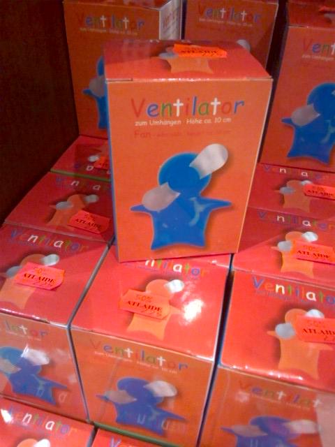 Astrashops's tweet image. Atvēsināties palīdzēs kabatas ventilatoriņš! -50% atlaide,tagad tikai 2,25eur!