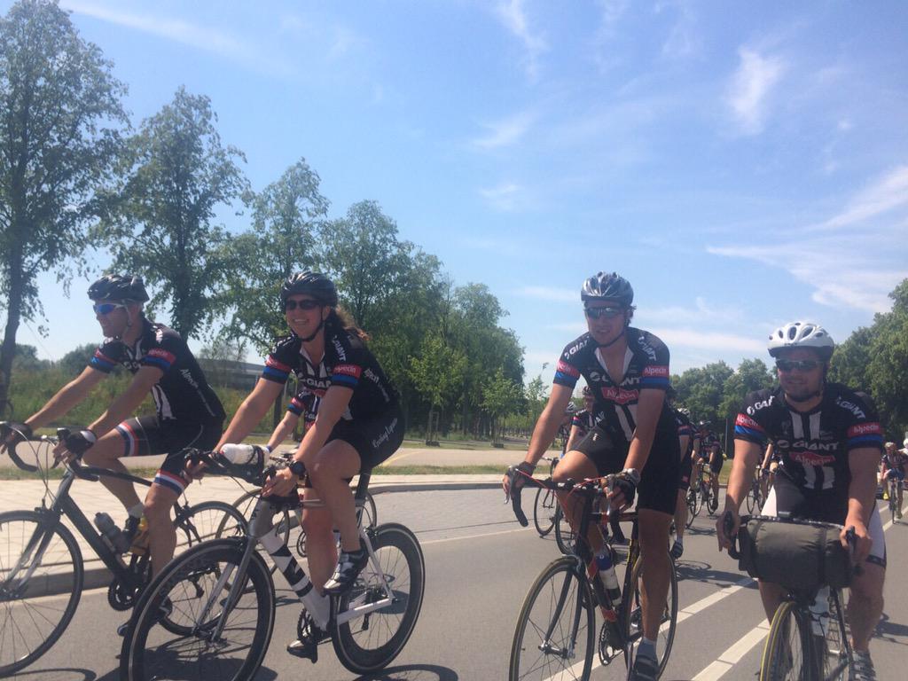 #TDF2015 We have a huge team today! #KeepChallenging