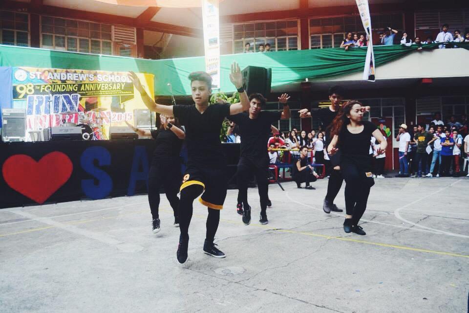 TheKyleGabriel's tweet photo. because it's only been 5 days and I miss them. #PDTAlumni http://t.co/JczZ0T52Hj