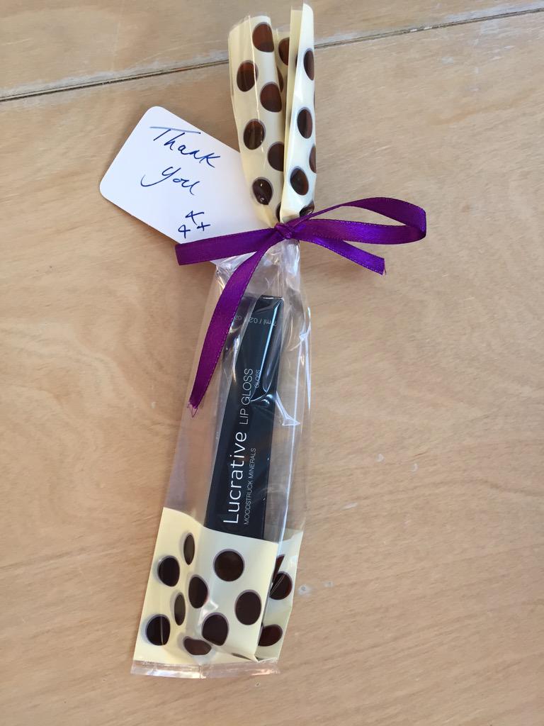 AltogetherY's tweet image. Something different for a "thank you teacher" gift. Here's a lovely lip gloss or the amazing Younique lip stain.