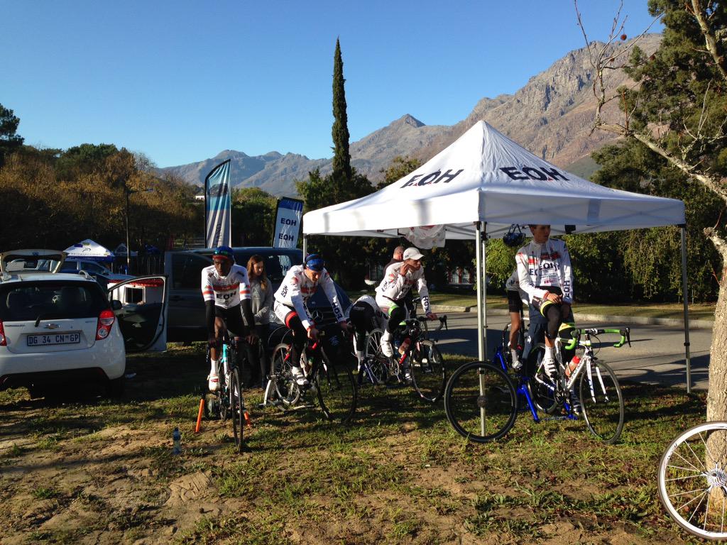 Kevstercyclist1's tweet photo. @TuksCyclingClub warming up for stage 4 of the USSA Champs.#EOH @MercedesBenz_SA @BiogenSA @velolookrsa @lecoqsportif http://t.co/rJYW6ollnK