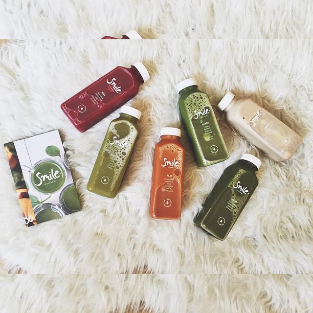 SmileJuicery's tweet photo. #RetoSmile del mes: te animamos a que apagues tu ordenador, smartphone, o tablet media hora antes de irte a la cama. http://t.co/707UAA0IsB