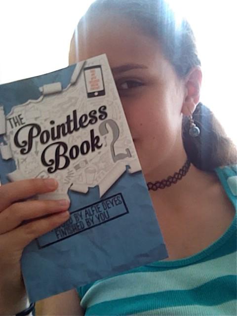 galaxymellet's tweet photo. Aaa I'm so happy !!! I've got The pointless book 2 #thepointlessbook2 @PointlessBlog http://t.co/ClIGUC6etq