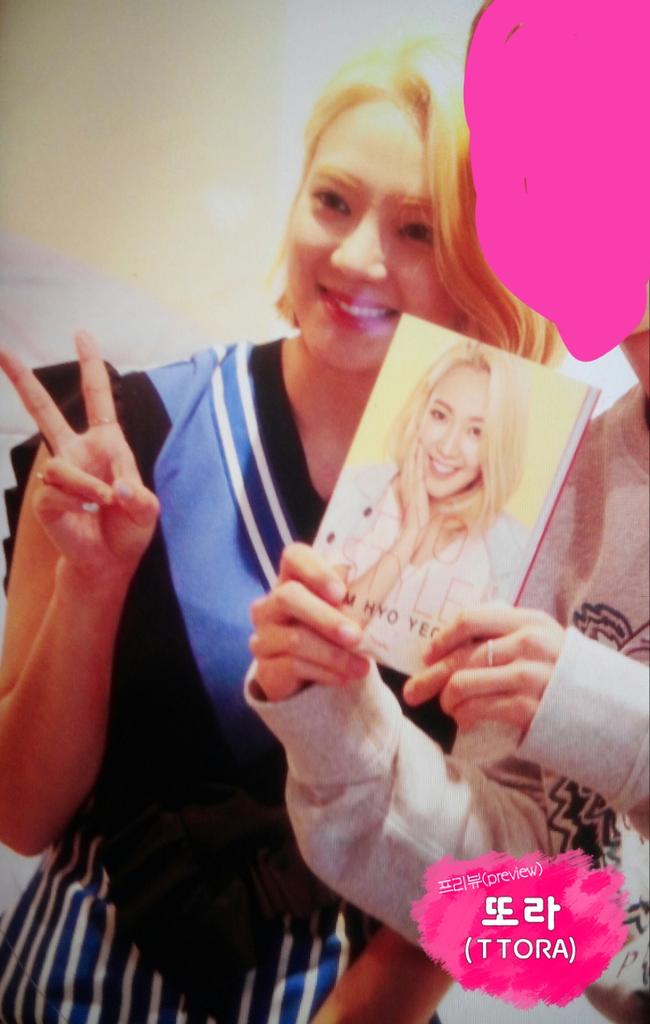 [PIC][01-07-2015] HyoYeon tham dự buổi ra mắt "HYO STYLE BOOK" vào hôm nay - Page 2 CI0PLVbUsAAGIoL