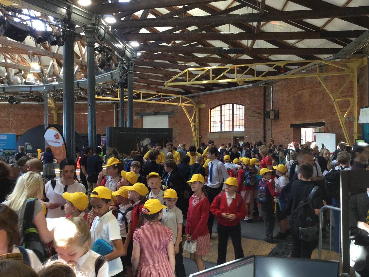 DerbySTEMpunk's tweet photo. More photos @TBB_EMidlands, its all about the selfie STEMpunkers! Did you see the Cheshire Cat and Madhatter there? http://t.co/IFtGOSnorr