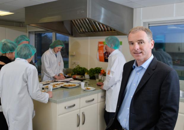 PressBench's tweet photo. Meat-free food firm Quorn expands to create 400 new jobs http://t.co/wG12vu4aue #northeast http://t.co/ywA9iuW6dz