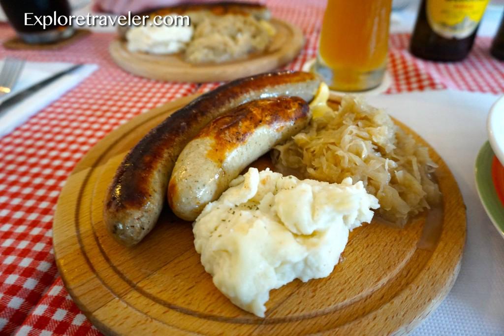 Photo of the day - Deutsche Haxenstube德國豬腳餐坊 Taiwan exploretraveler.com/photo-day-deut…