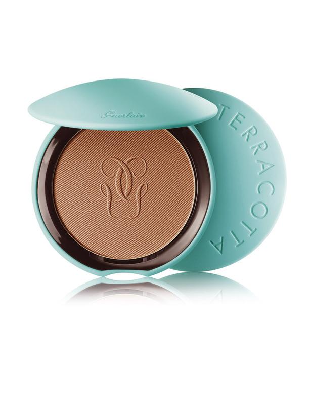 elle_es's tweet image. 16 cosméticos que tienen que estar en tu neceser de verano, sí o sí on.elle.es/1Hu4lSQ