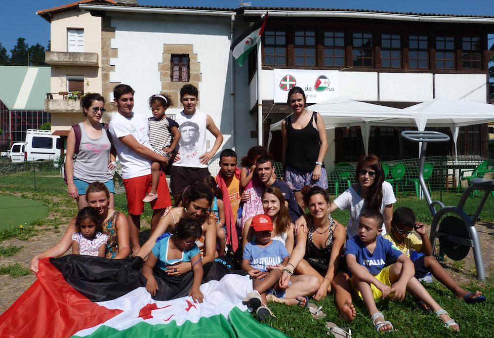 #Izurtza-n, urritasuna duten 11 ume saharaui daude, <a href="/RiodeOroDurango/">Rio de Oro Durango</a>-ren bidez anboto.org/izurtza/143574… #sahara