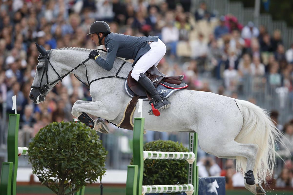 hipicapress's tweet photo. La #TorreEiffel, escenario del Gran Premio de París. http://t.co/L7t2yOW93L @GCT_events http://t.co/StFqSpAxle