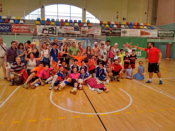 AytoRivas's tweet photo. ¿FC Barcelona? No, @rivasatlantis. Así es el equipo campeón de España de fútbol sala cadete: http://t.co/0Hc74iqbKj http://t.co/aRPASUptiY
