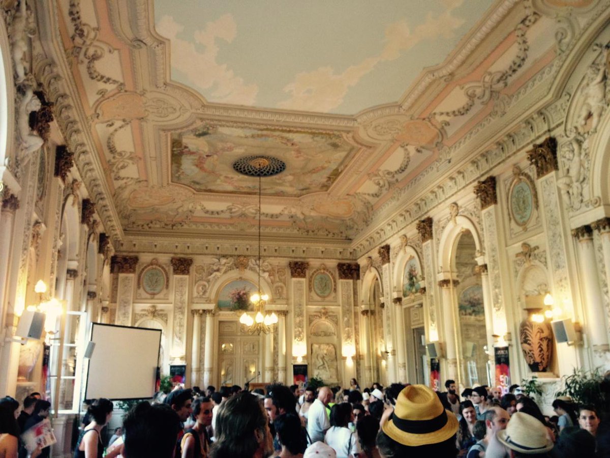 CiePiment's tweet photo. Réunion d'information #OFF15 @hoteldeville @avignonleoff #theatre #spectacle #festival http://t.co/zdd3HuJIIx