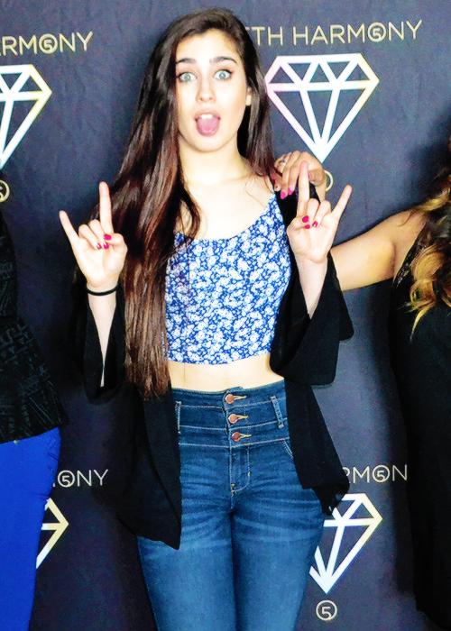 luvbcarolyna's tweet image. #LoopOff5H