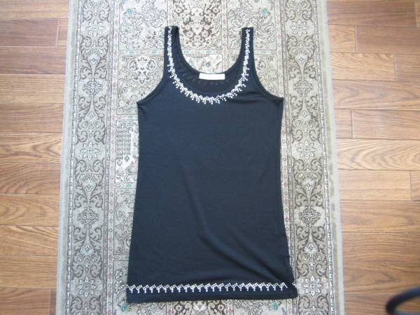 ★AZUL byマウジー　ラインストーンタンクトップ★黒S★ ck.jp.ap.valuecommerce.com/servlet/referr…