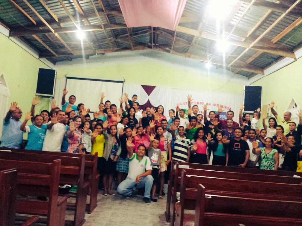 thiegomorais's tweet photo. Calebes por amor. Prontos pra batalha. #terrade calebe #PorAmor #allforalife @PrSergioAlan @gilmarzahn @prcarneiro_ http://t.co/zqjkgDA4YN