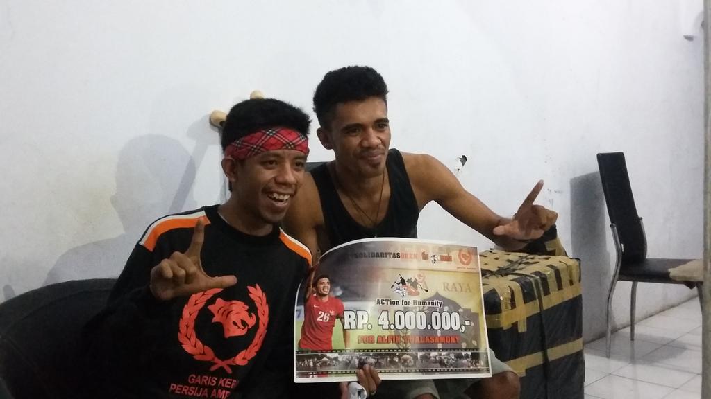 jakvolunteer's tweet photo. Sesi foto foto partII 👆@richardachmad @JakOnline @SEKTOR_17 @abi_irlan http://t.co/tHydCoO8pR