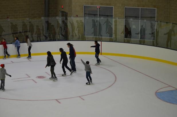 SandySpringsHT's tweet photo. Celebrate #CanadaDay with ice skating at Center Ice Arena. Home of @ATLCAPSHOCKEY http://t.co/NocXPH0WE8 #CAPSFEVER http://t.co/BFrA20CHex