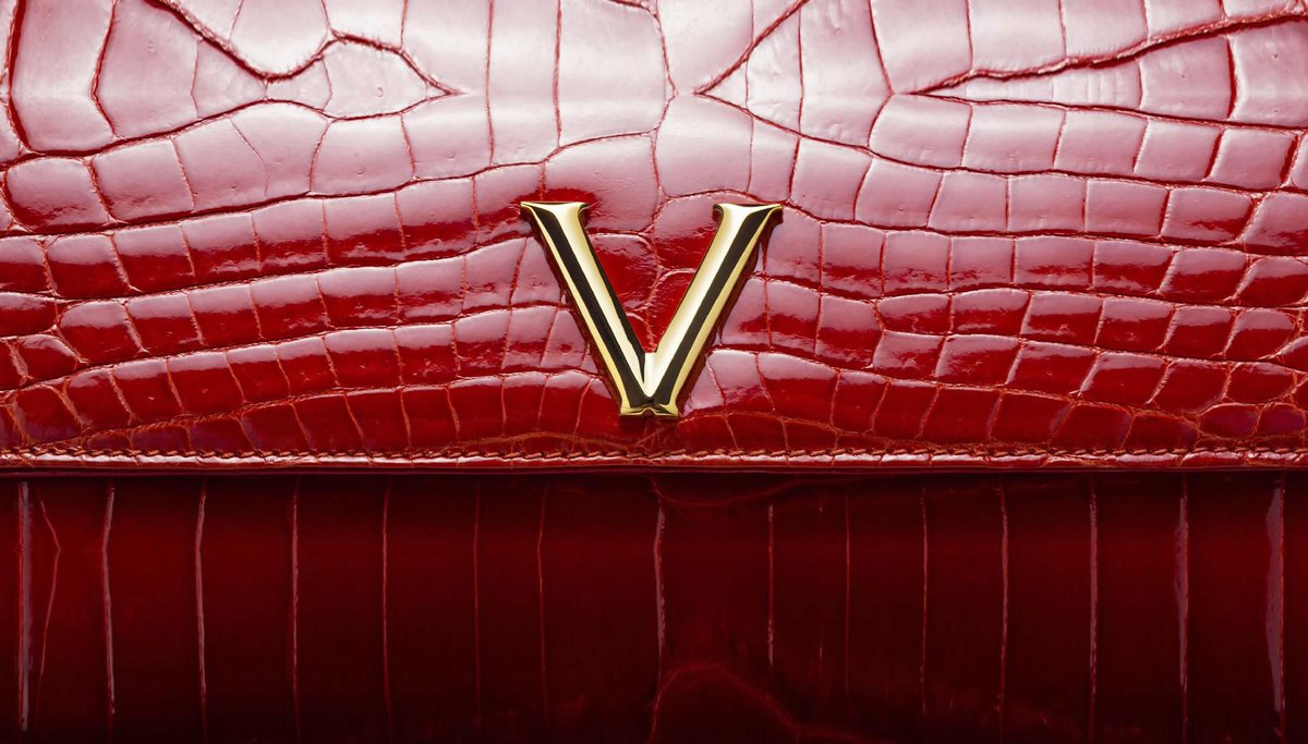 AffluenceMag's tweet photo. @Vana_Official launches it's Flagship Boutique at @DelaireGraff this Thursday @AffluenceMag #VanaShree #Luxury #Cpt http://t.co/6G0d7bIKmK