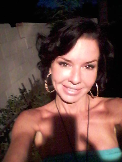 Today I am grateful that there never was a night that wasn't followed by a brand new day😉 http://t.c<a href="/tag/avluvers4ever"class="tags"><span>#avluvers4ever</span></a>