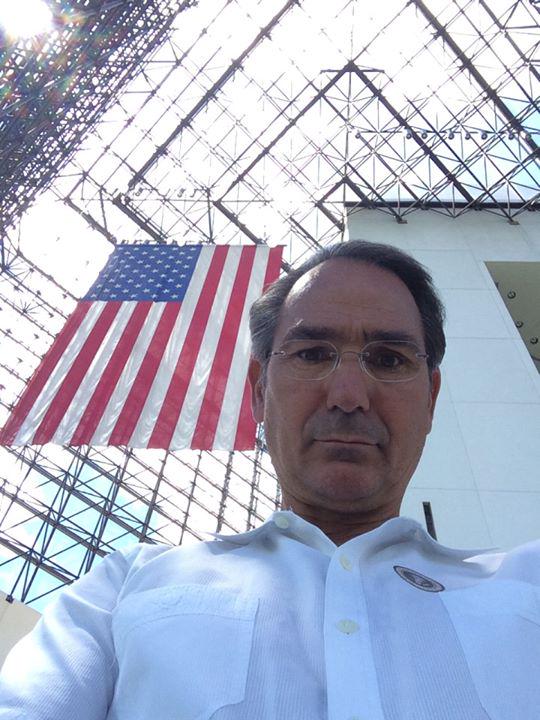 LFSelfesteem's tweet image. RT @HowardPartridge: "Building a better you is the first step to building a better America."