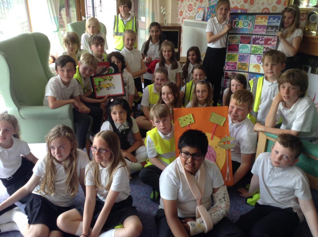 melrose_ps's tweet photo. 1960s Art presented to Melburn Lodge #1960sart #BordersGeneral http://t.co/F6SOJk314R