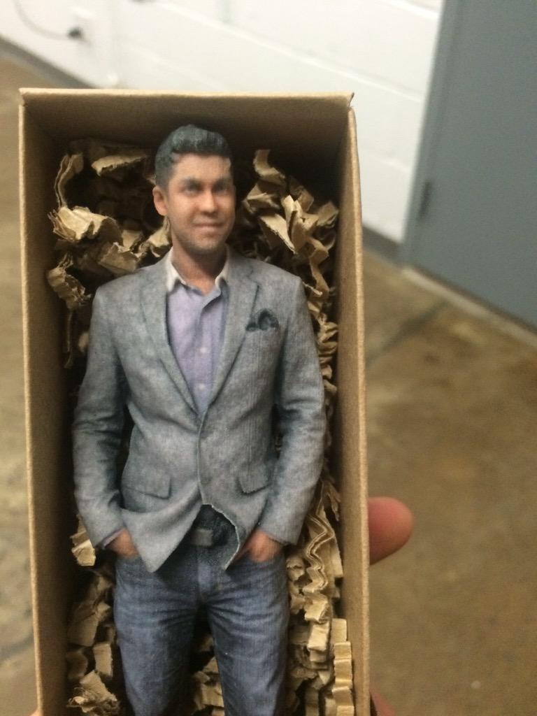 ObjexSteve's tweet photo. @TravisCP24 amazing #selftrait from @Sculptraits. Thanks to @CP24Breakfast cool to see behind the scenes #HardWorkers http://t.co/UJyAszeRfL