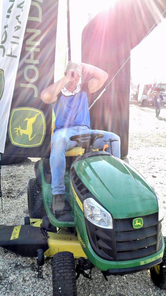 Getting ready for some farming🌱 #ValBoeredag #Afgri @blue_bulls_official <a href="/pierraSCHOEMIES/">Pierre Schoeman (Schoe)</a> <a href="/Ruan_Stoney/">Ruan</a> <a href="/AFGRI1/">AFGRI</a>