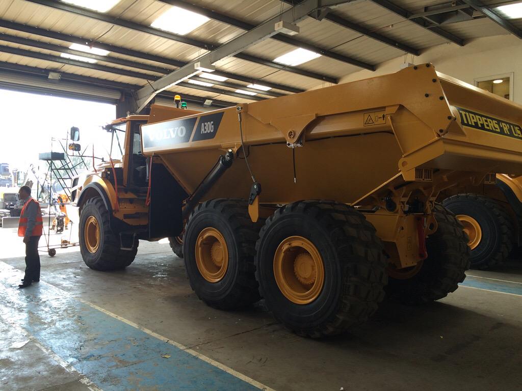 Guynicholls7's tweet photo. New Volvo A30g dump truck no 10 being prepped for delivery late today #newestfleetinthecountry http://t.co/XzfxJisUXN