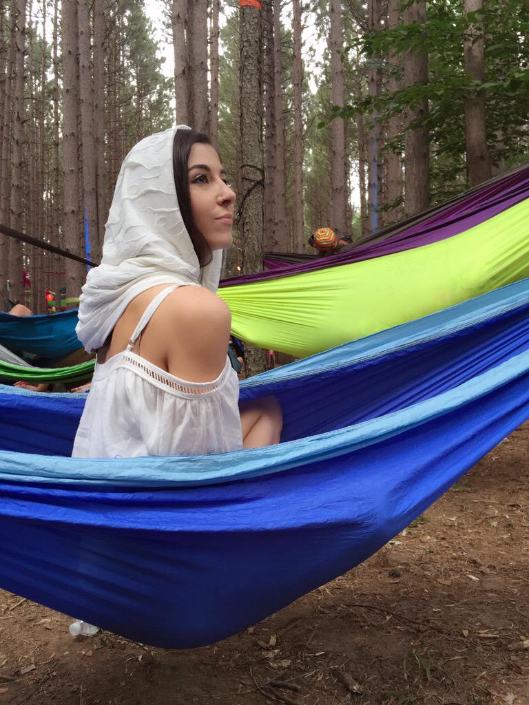 Clayster's tweet image. #wcw the majestic @cookcleankill 😇#hammockchillin #ef
