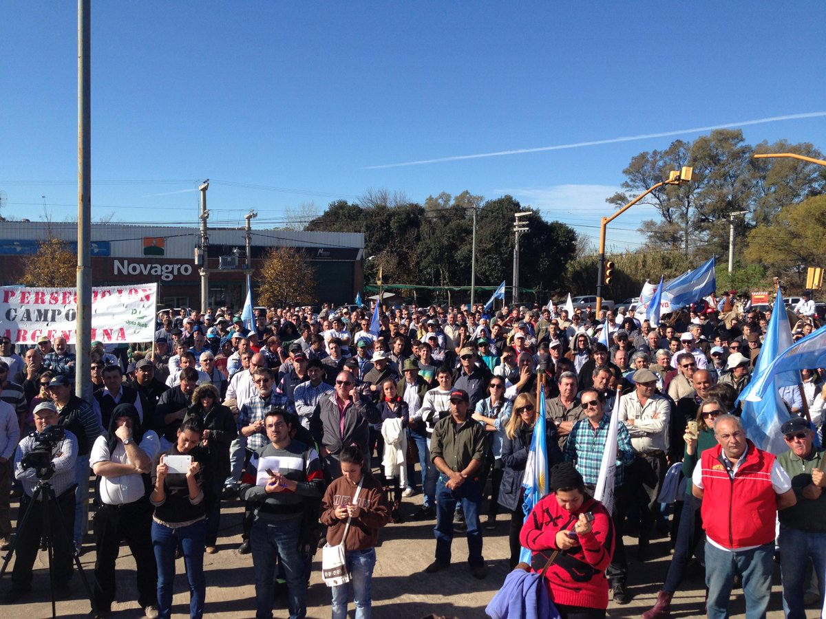#NoMatenAlCampo:"Vamos x una estrategia común sin división de fuerzas" <a href="/gajoderama/">Gabr. De Raedemaeker</a> #17deJulio >goo.gl/6pbIQy