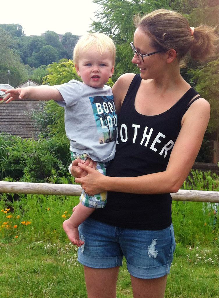 minis_and_more's tweet photo. #tedthetank and mummy stating the obvious with our tops today! Love my @Molly_Gunn vest #selfishmother #fashionblog http://t.co/RnY1vDHPvS