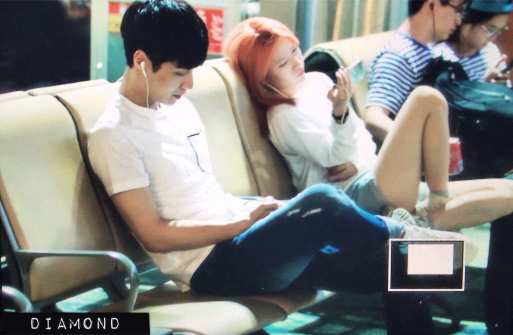 guddeeeeeey's tweet photo. Anjirr duduknye"@keretaKAI: GUE NGRASA YIXING SAMA MBA INI COCOK MASAA, YAWLA WOLES BANGET DUDUK SEBELAH YIXING http://t.co/T3pED1OVcR"