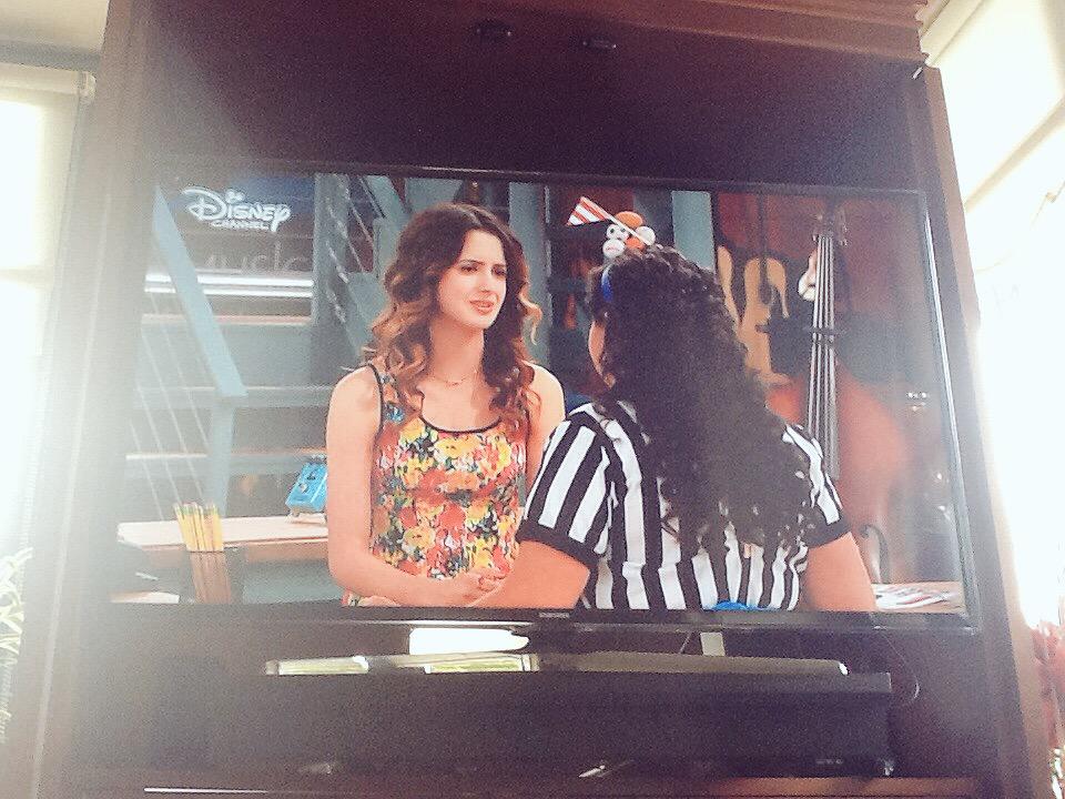 ErinBande's tweet photo. #AustinAndAlly http://t.co/gYISc5Jfki