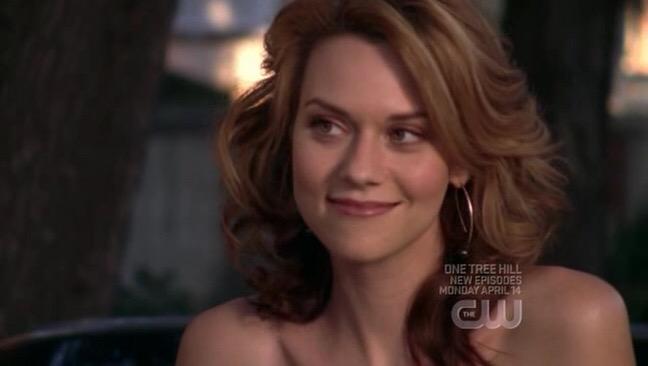 Happy birthday Hilarie Burton aka P. Sawyer  have a great day love you forever    
