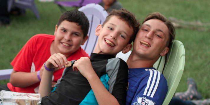 camphuawni's tweet image. Nothing says simple fun like an evening of fishing and smores! #camphuawni