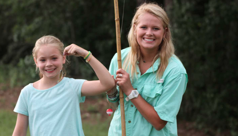 camphuawni's tweet image. Nothing says simple fun like an evening of fishing and smores! #camphuawni