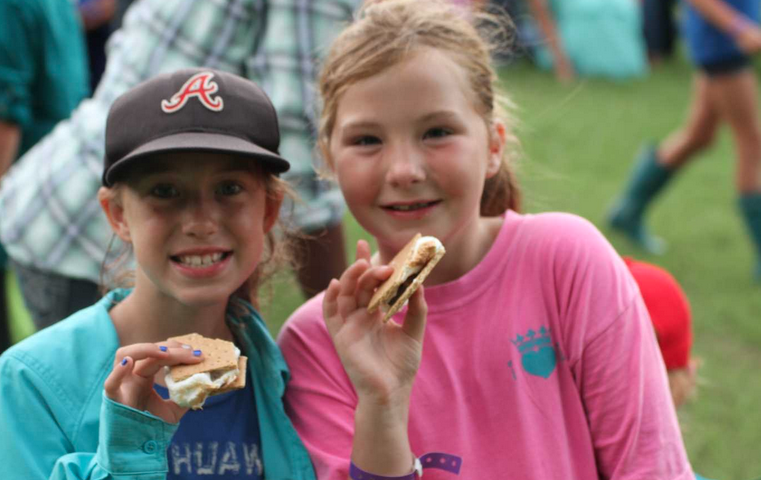 camphuawni's tweet image. Nothing says simple fun like an evening of fishing and smores! #camphuawni