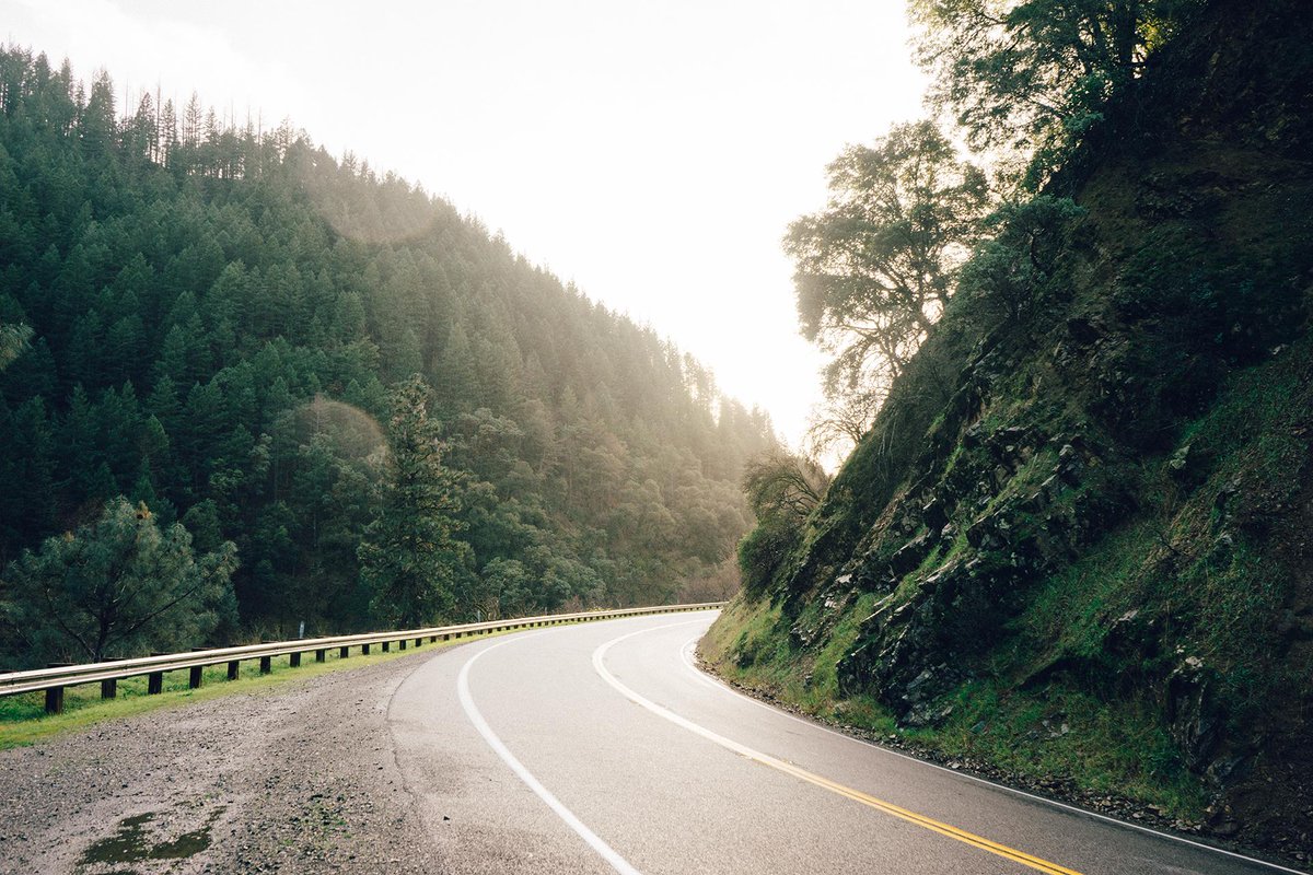 RedCross's tweet photo. Planning a road trip this summer? Red Cross has you covered with 6 easy safety tips. http://t.co/iWJweV7tIa http://t.co/N4GolRRkWf