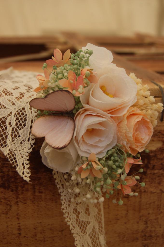 jardin_india's tweet photo. Pulseras Q enamoran...😍 #corsage #pulserasdeflores #bridesmaids #damasdehonor #weddingideas #wedding #detallesbodas http://t.co/T4pys97VNV