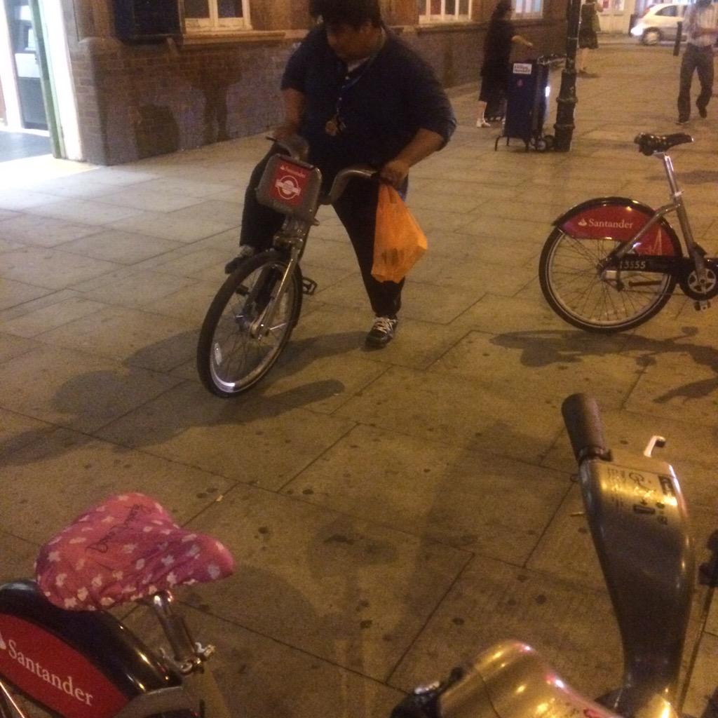 snapsofsociety's tweet photo. #SnapASlob http://t.co/X9Cfsiwvdb