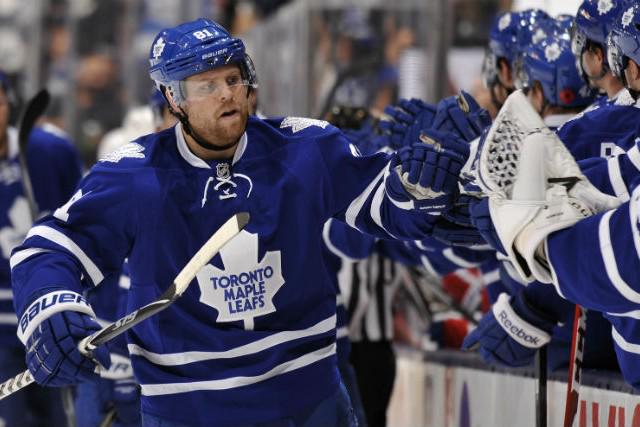 TSN_Sports's tweet photo. Maple Leafs deal Phil Kessel to the Penguins. Details to follow #FAF http://t.co/Ral3z7SzMh