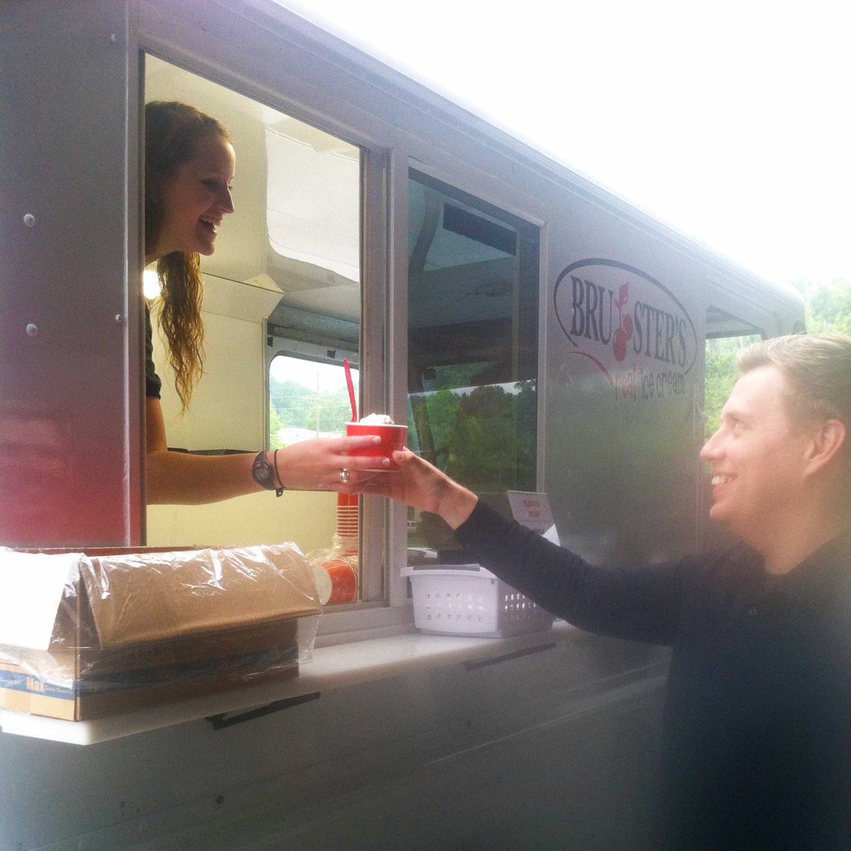AUISpeaks's tweet photo. Thanks to @brusterskville, we're treating our great employees to some great ice cream! http://t.co/KAhqEitTK9