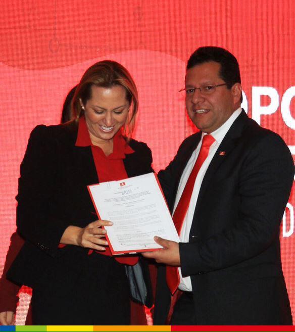 marcela_amayag's tweet photo. Ahora sí, oficialmente candidata por el @PartidoLiberal a la Gobernación del Meta. http://t.co/QFilFqLC3D